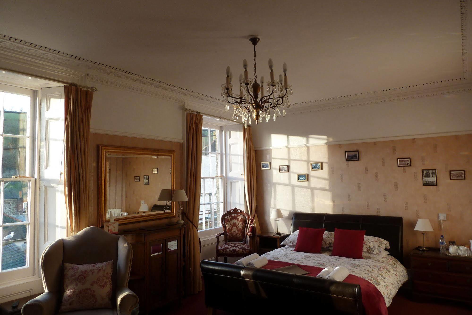 Buckingham House Panzió Mevagissey Kültér fotó